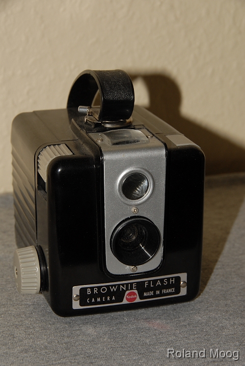 Kodak Brownie Flash.JPG - (C) Roland MOOG